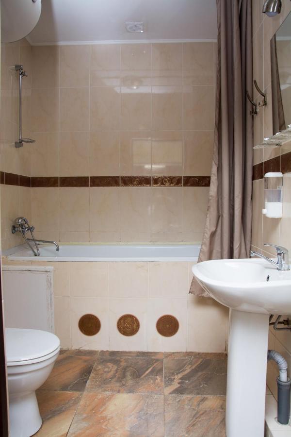 Faraon Hotel Ivano-Frankivsk Luaran gambar