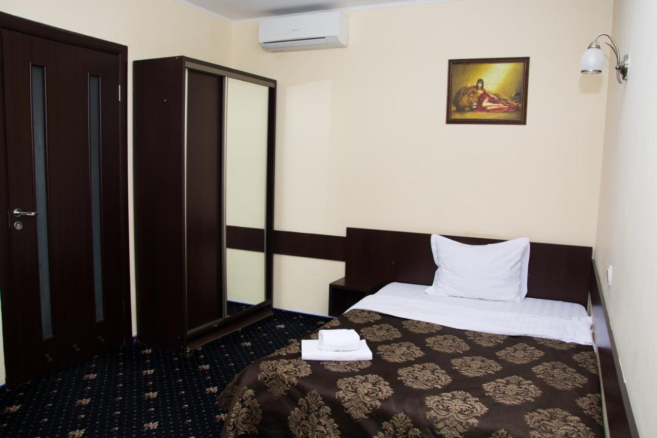 Faraon Hotel Ivano-Frankivsk Luaran gambar