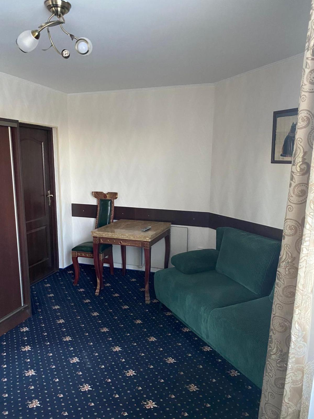Faraon Hotel Ivano-Frankivsk Luaran gambar